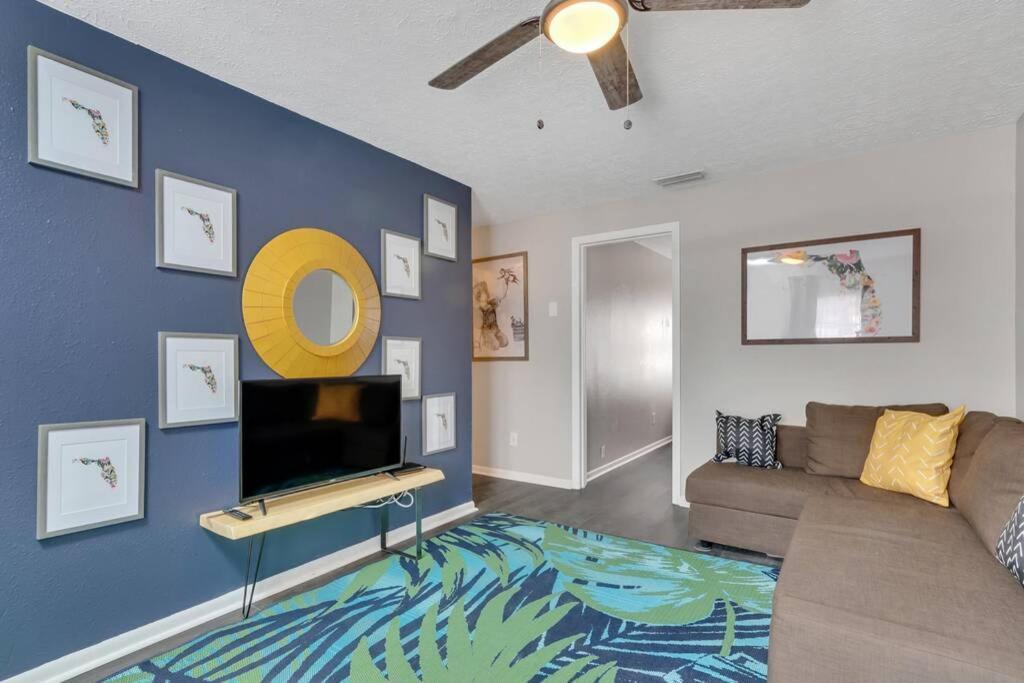 》executive Near Armature Works-room For Six, Full Kitchen《 Apartment *